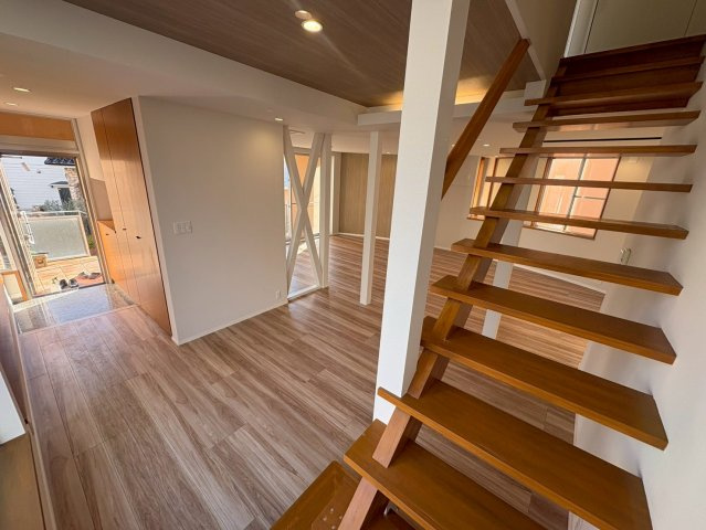 小曽根町4-5-15 戸建の内装