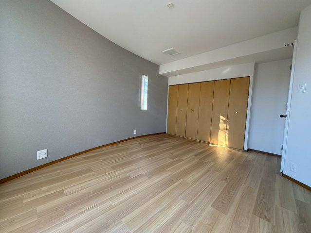 小曽根町4-5-15 戸建の居間・リビング