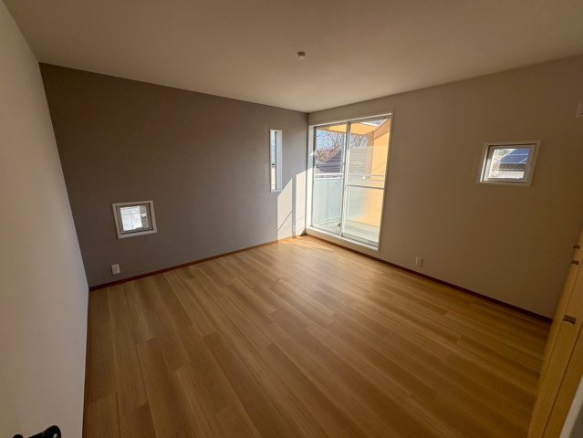 小曽根町4-5-15 戸建の居間・リビング