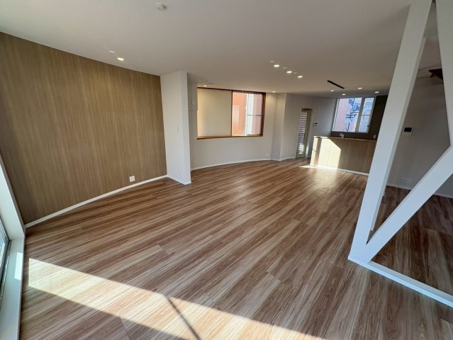 小曽根町4-5-15 戸建の内装