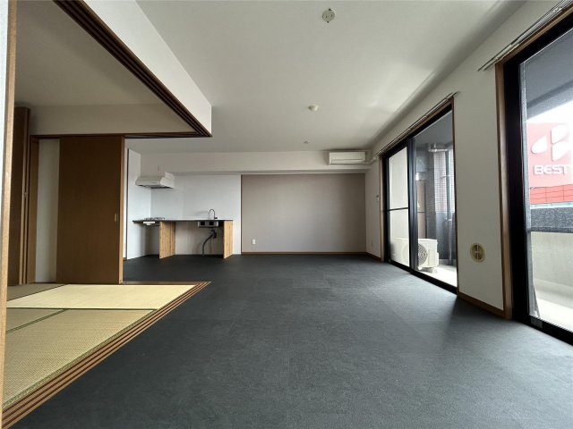  R-BLDG03【キャッシュバック対象物件】の居間・リビング|おしゃれなリビングです