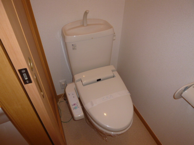 ビッグベアーＡのトイレ|ウォシュレット