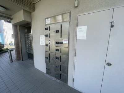【設備】 | アレルヤ | 宅配ボックス付きです