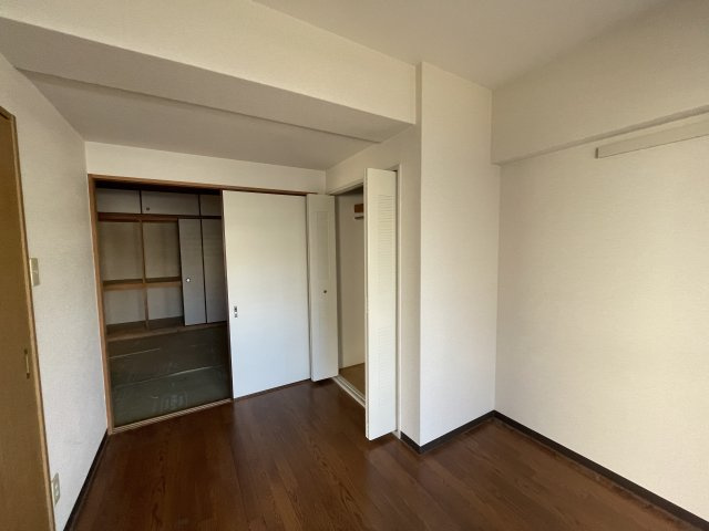 ルミネノヴァ菊田の洋室|写真は、他部屋の同間取りです(現況優先)