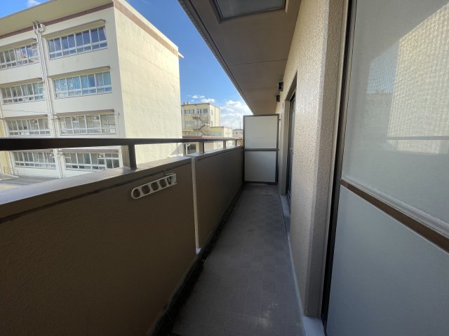 ルミネノヴァ菊田のバルコニー|写真は、他部屋の同間取りです(現況優先)