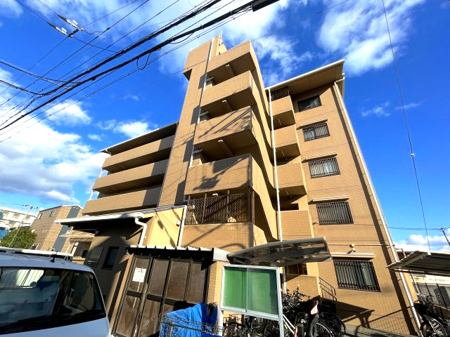 ルミネノヴァ菊田の外観