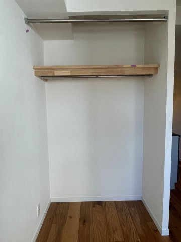 レジデンス三軒茶屋スクエア　リノベーション　オートロック　宅配BOXの収納