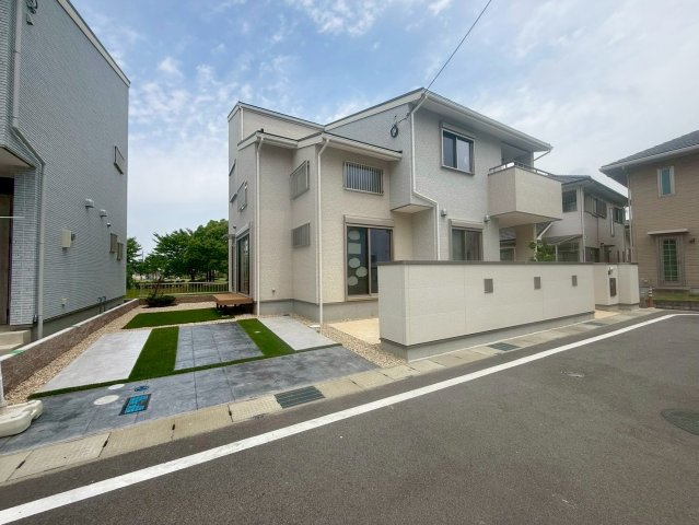 守山市焔魔堂町　新築戸建ての外観