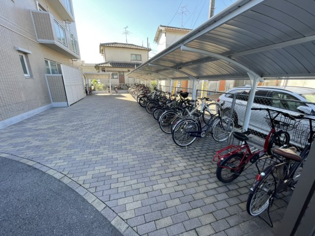 サーパス北新保のその他共用部分|駐輪スペース