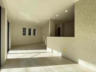 【居間・リビング】 | 千代田４丁目　新築一戸建