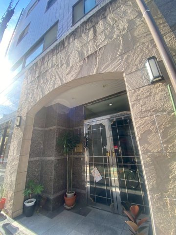 【エントランス】