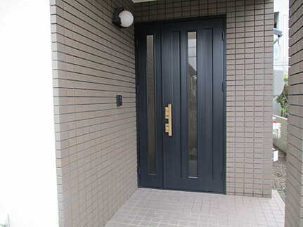 佐伯区藤の木４丁目の玄関