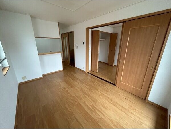 サンパティークB　　　刈谷市近郊の賃貸はクラスホーム刈谷店の居間・リビング