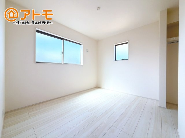 【子供部屋】 | 伊豆の国市南條　新築一戸建て　全1棟 | 収納豊富な洋室は使い勝手良好です！