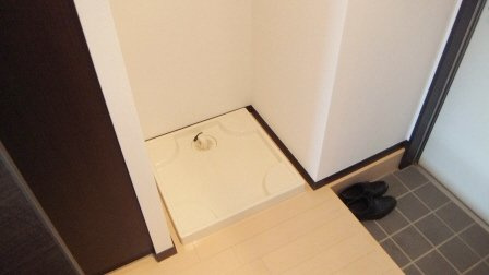 Elan Vitalの洗面所|室内洗濯機置場あります。