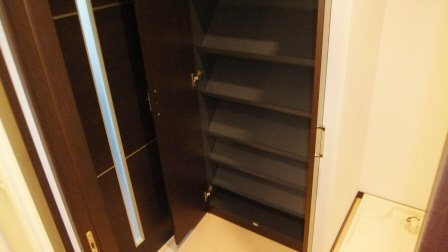 Elan Vital|下駄箱付きです