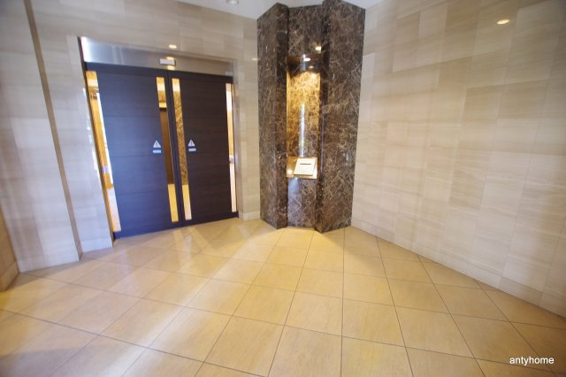 アドバンス西梅田2　仲介手数料無料のロビー