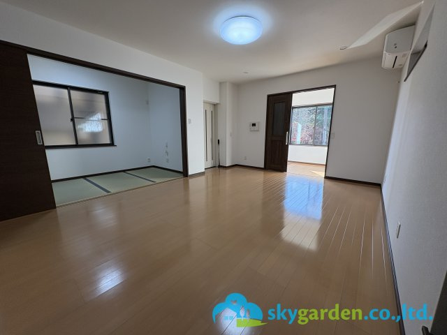 藤沢市大庭　中古戸建の居間・リビング