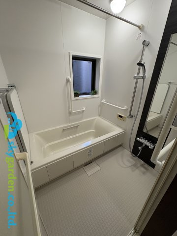 藤沢市大庭　中古戸建の浴室|きれいなお風呂です