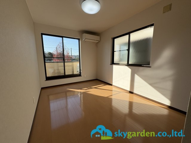 藤沢市大庭　中古戸建の洋室