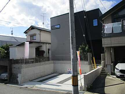 広島市佐伯区五日市町大字昭和台 昭和台の前面道路含む現地写真