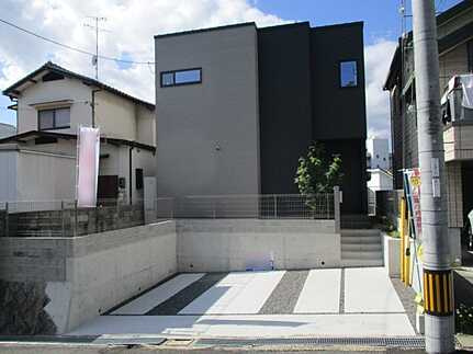 広島市佐伯区五日市町大字昭和台 昭和台の前面道路含む現地写真