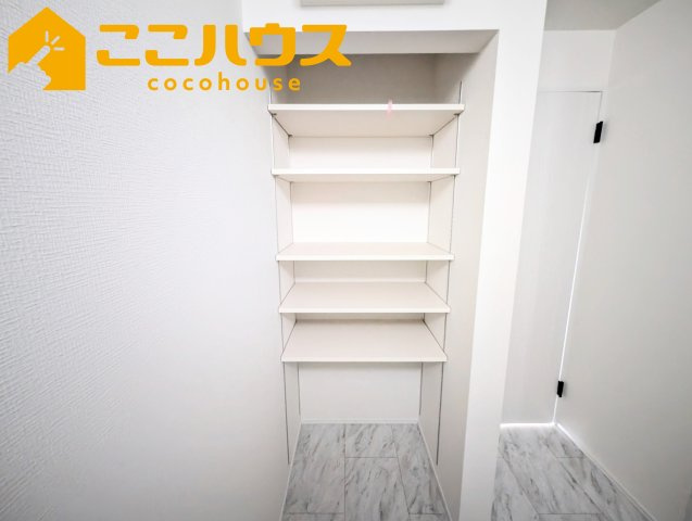 豊見城市名嘉地　新築戸建て　全3棟　2号棟の収納|リネン庫