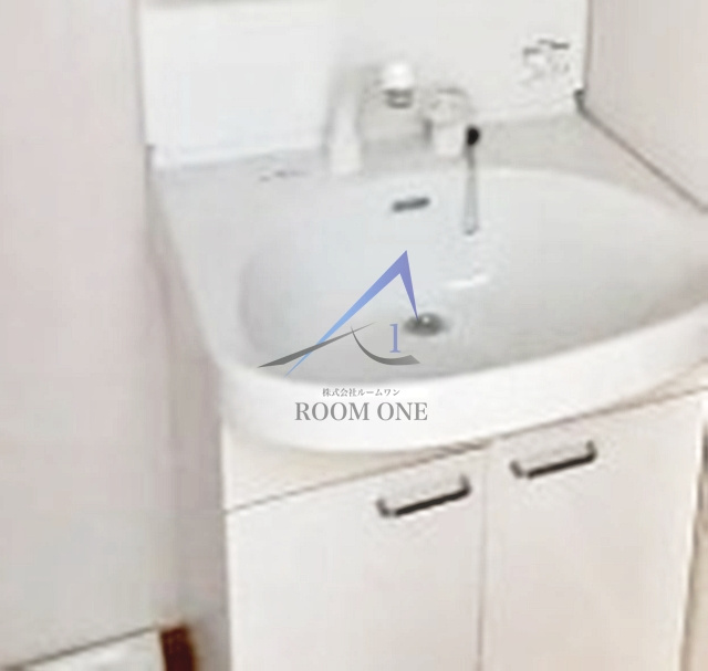 春月ビルの洗面所|洗面台です。