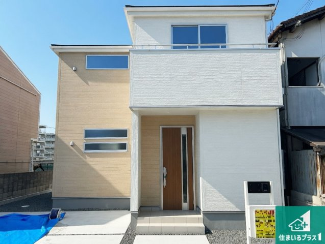 貝塚市久保　第9期　新築一戸建ての外観|安心の10年保証！外観を美しく保ち、雨水で汚れを落とします！気になることがありましたら、お気軽にお問い合わせください！