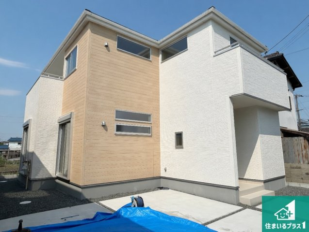 貝塚市久保　第9期　新築一戸建ての外観|安心の10年保証！外観を美しく保ち、雨水で汚れを落とします！気になることがありましたら、お気軽にお問い合わせください！