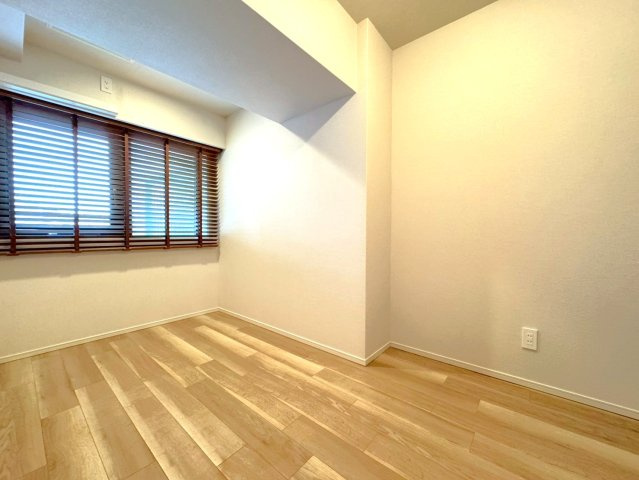 駅徒歩３分の駅近☆７階につき眺望良好☆リビング床暖房付２ＬＤＫ☆クラッシィハウス御池柳馬場の洋室|洋室