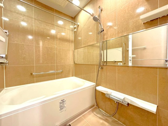 駅徒歩３分の駅近☆７階につき眺望良好☆リビング床暖房付２ＬＤＫ☆クラッシィハウス御池柳馬場の浴室|浴室