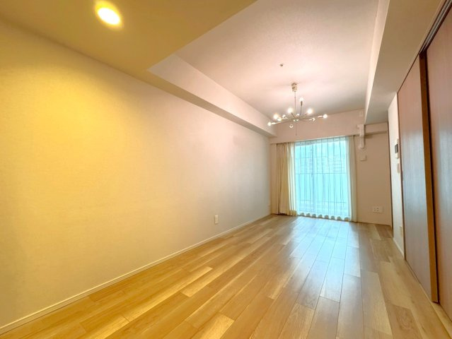 駅徒歩３分の駅近☆７階につき眺望良好☆リビング床暖房付２ＬＤＫ☆クラッシィハウス御池柳馬場の居間・リビング|リビング