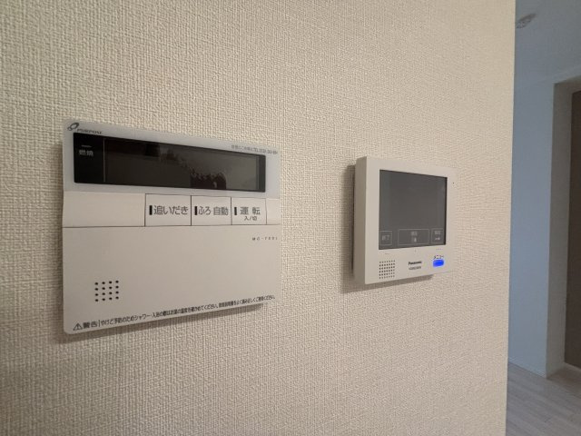 メゾンプリマベーラのセキュリティ|給湯器、モニター付インターホン