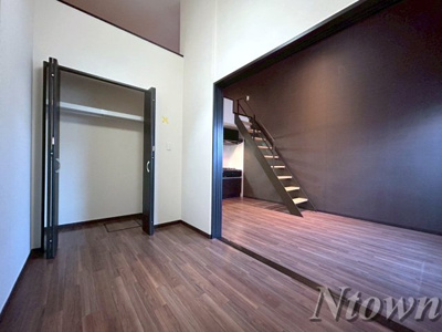 【居間・リビング】 | Creo栄生伍番館 | ゆったり過ごせる居間です