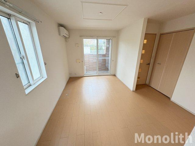 ヴィラサローネの居間・リビング