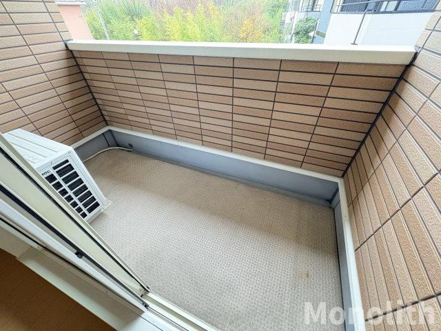 ヴィラサローネのバルコニー