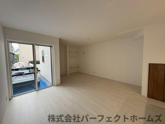 北中振1丁目戸建の居間・リビング|リビングです