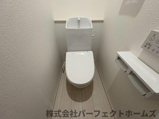 北中振1丁目戸建のトイレ|ゆったりとした空間のトイレです
