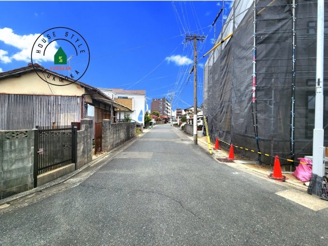 福岡市南区警弥郷2丁目第3-2棟（1号棟）　の前面道路含む現地写真|前面道路です。