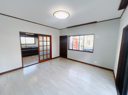 【居間・リビング】 | KEM太田市新道町1期　中古戸建