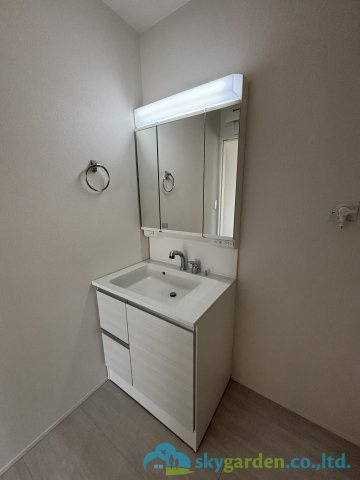 伊勢原市下糟屋2期　新築戸建　全5棟2号棟の独立洗面台