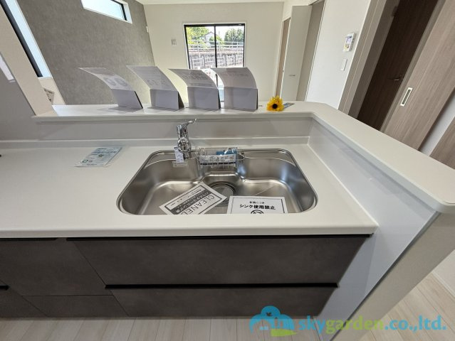 伊勢原市下糟屋2期　新築戸建　全5棟2号棟のキッチン