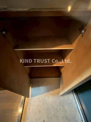 リーガル北梅田の収納|こまごまとしたものを収納できそうですね