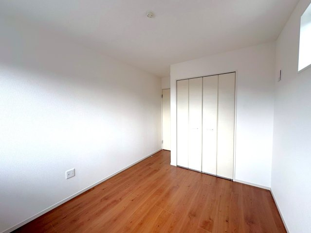 リビング２１帖４ＬＤＫ◆地下鉄線＆京阪線「御陵」駅徒歩２分◆駐車３台可能◆山科区御陵原西町２期の洋室|洋室