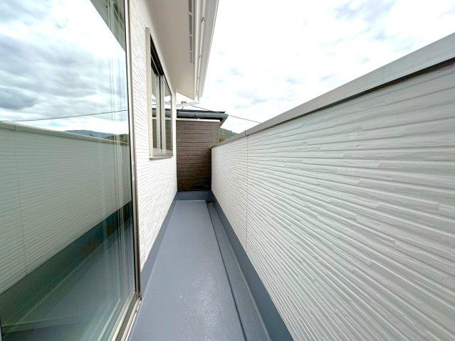 リビング２１帖４ＬＤＫ◆地下鉄線＆京阪線「御陵」駅徒歩２分◆駐車３台可能◆山科区御陵原西町２期のバルコニー|バルコニー