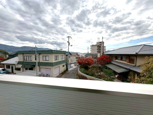 リビング２１帖４ＬＤＫ◆地下鉄線＆京阪線「御陵」駅徒歩２分◆駐車３台可能◆山科区御陵原西町２期の展望|バルコニーからの展望