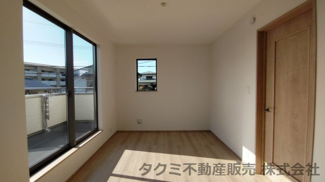 神戸市垂水区南多聞台　新築戸建て　B棟の洋室