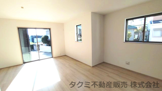 神戸市垂水区南多聞台　新築戸建て　A号棟の居間・リビング