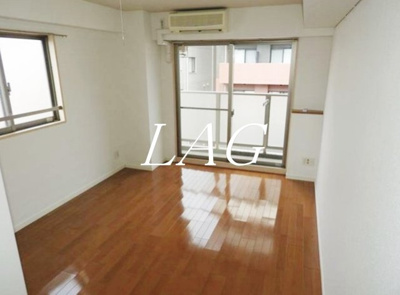 【居間・リビング】 | ＳＰＥＲＡＮＺＡ | 洋室のお部屋です。